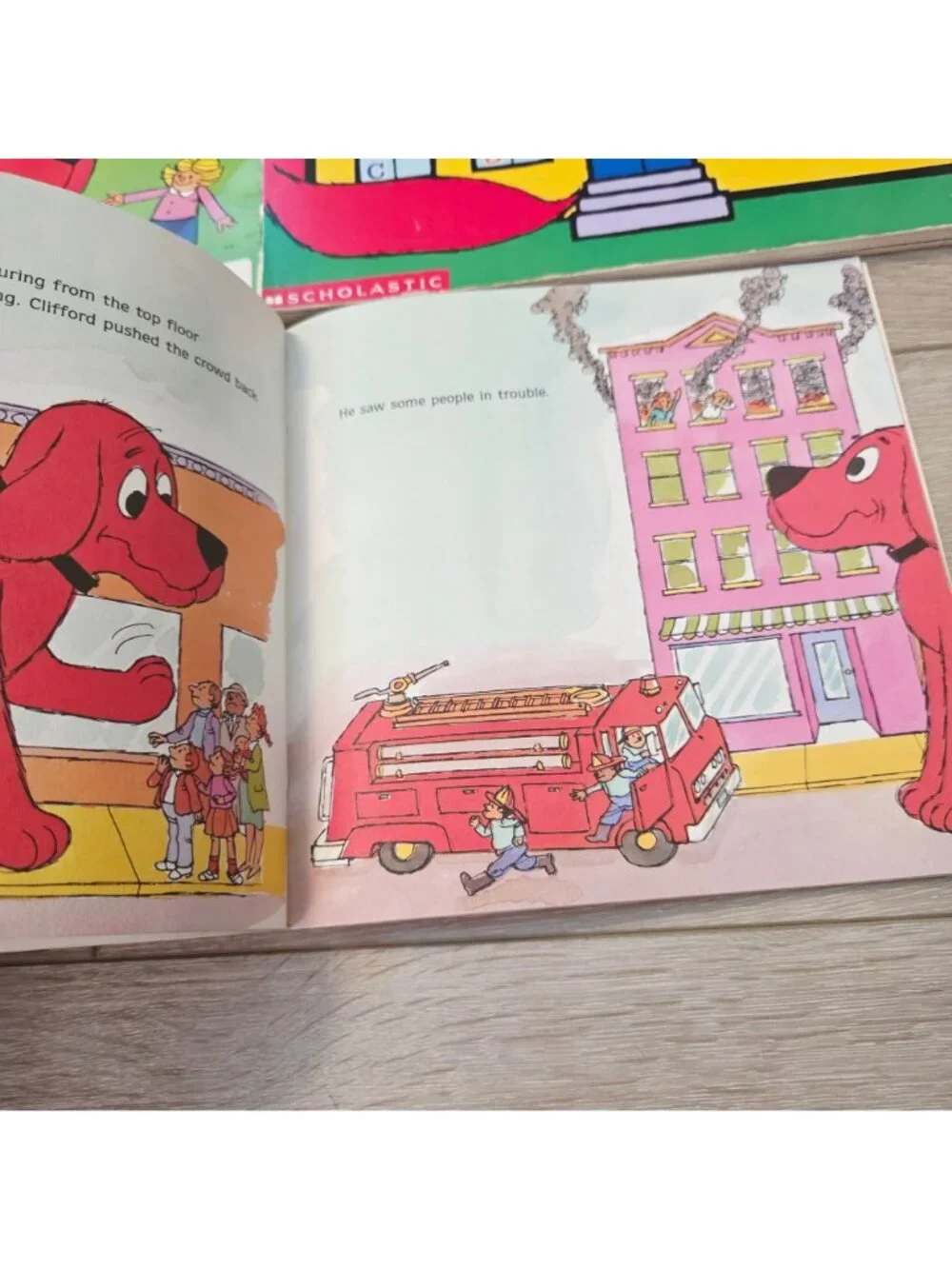 Mix Clifford the Big Red Dog Plush 5 Books Lot Firehouse Opposites Kitchen House
